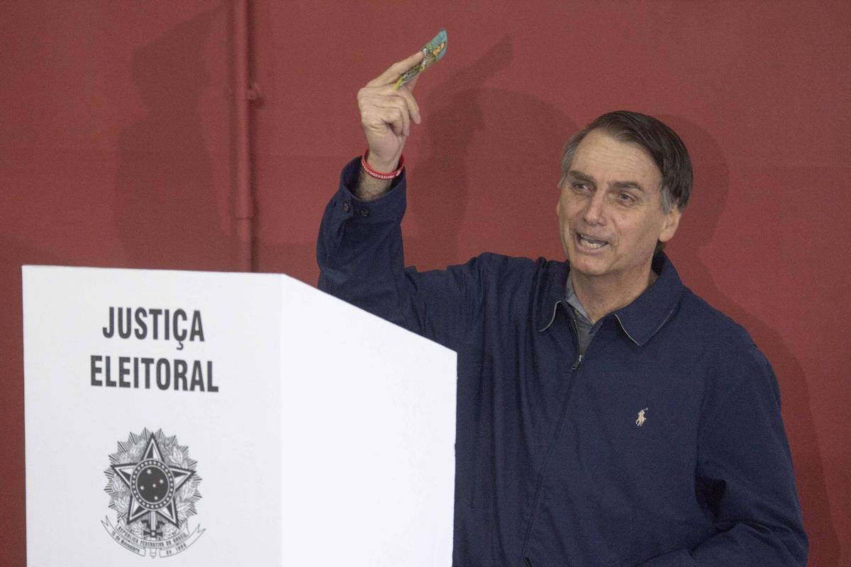 Bolsonaro foi eleito Presidente da República pela fraude na fraude da eleição 2018?